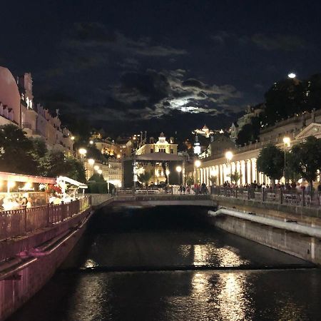 Appartamento Bella Vista Collonade Karlovy Vary Esterno foto