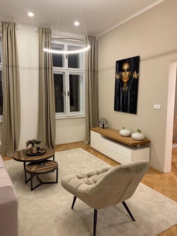 Appartamento Bella Vista Collonade Karlovy Vary Esterno foto